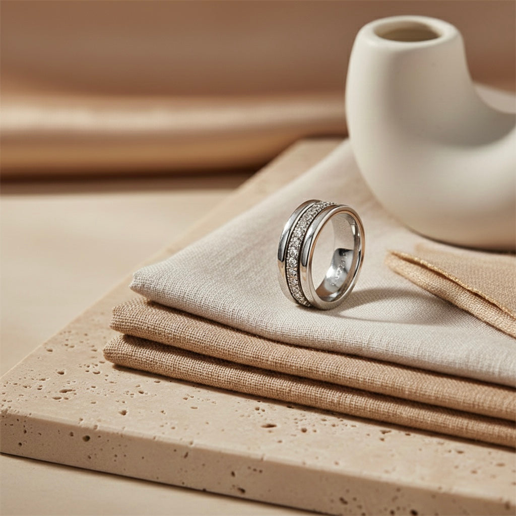 Lumière Band Ring